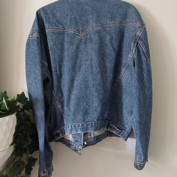 Levi's jean jacket - Picture 4 of 6